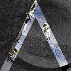 &Lambda;STR&Oslash;NAUT