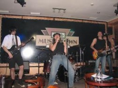 AC/DC-party c "Easy Dizzy"