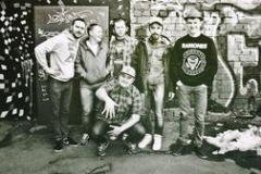 СЛУШАЙ МАМУ И SKA